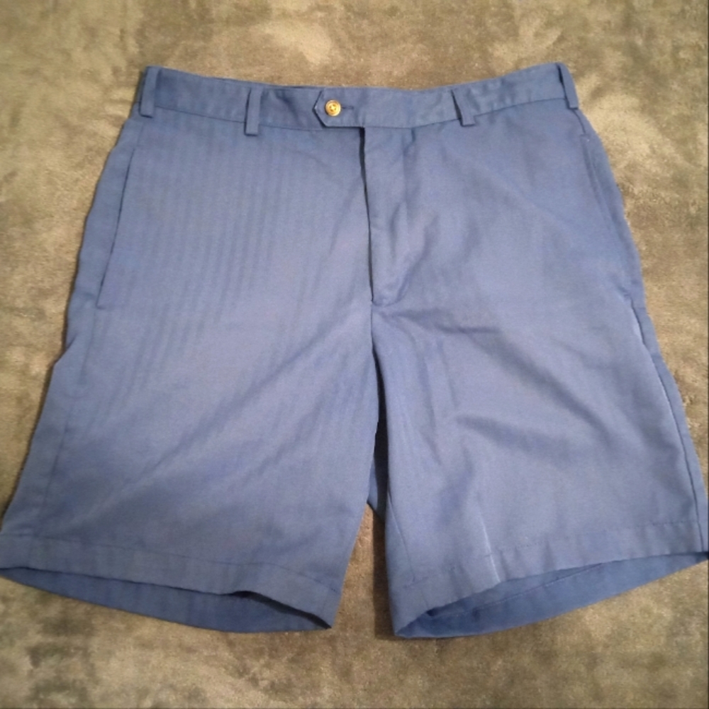 Donald Ross flat front golf shorts
